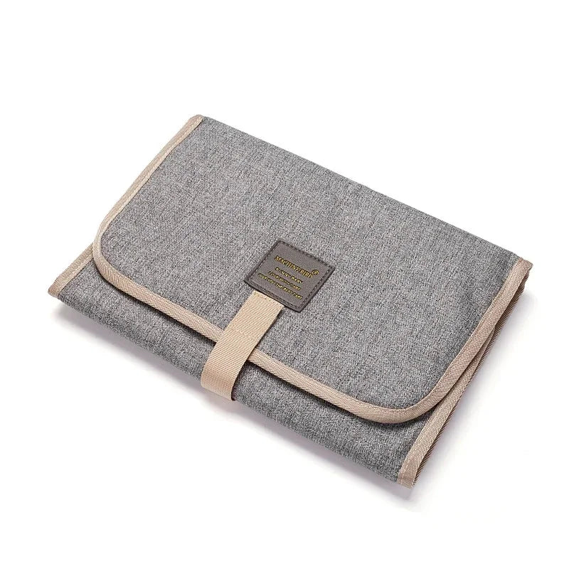 Tapis à Langer Imperméable Portable – Pliable, Lavable & Compact pour Voyage